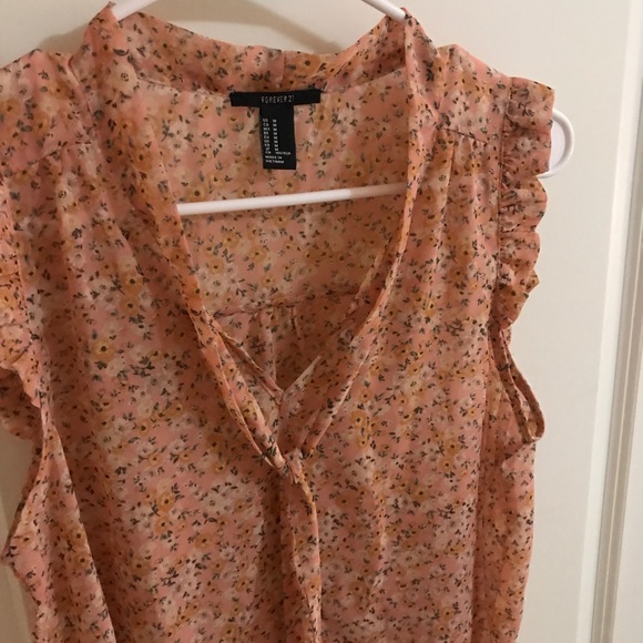 Forever21 floral blouse - Picture 2 of 3